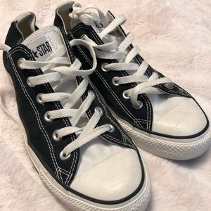 Womens Converse Size 9.5